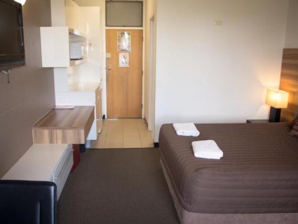 Red Cedars Motel Canberra