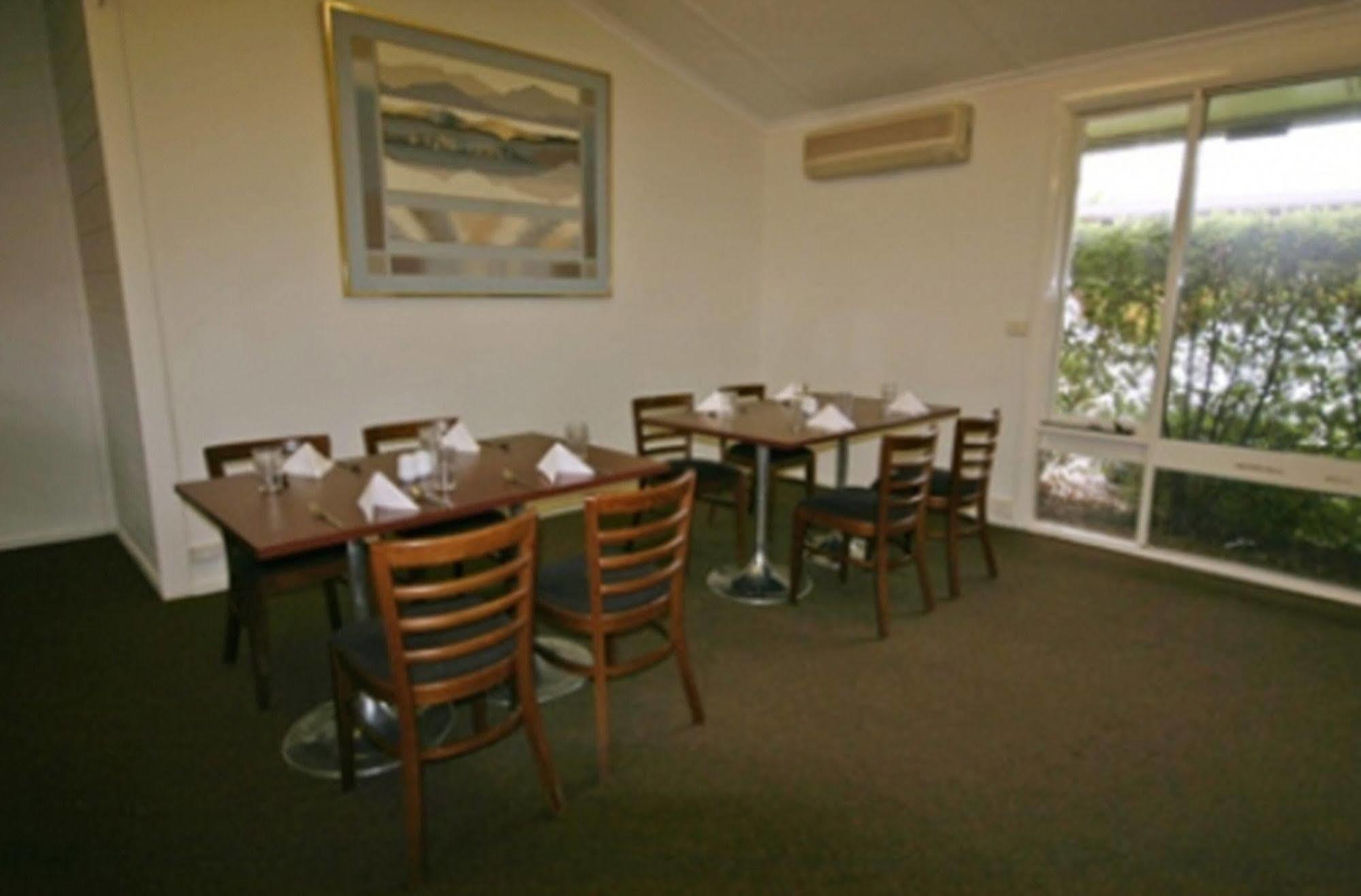 Red Cedars Motel Canberra